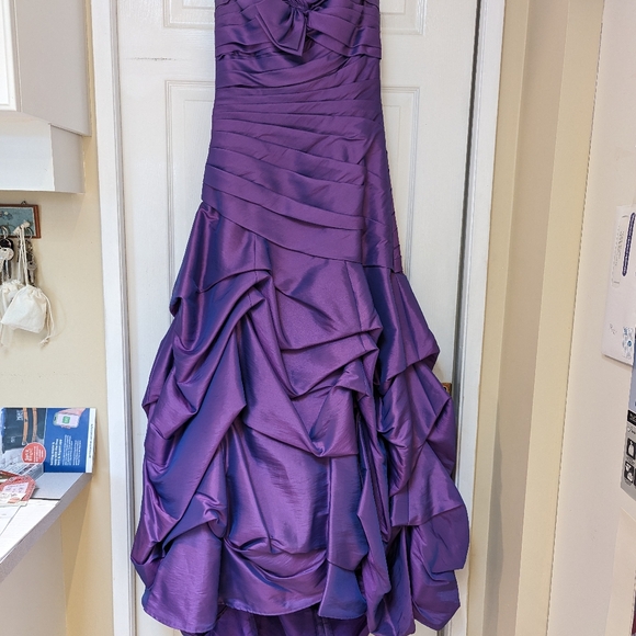 Grad dress - Picture 4 of 7